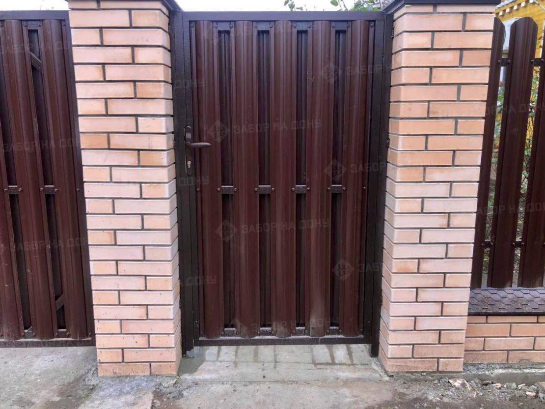 Калитка из евроштакетника  в Армавире